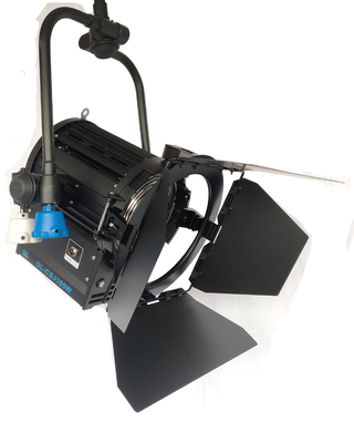 GENERALINK 100W LED 프레넬 비디오 라이트 고 CRI 텅프스텐 프레넬 라이트 협력 업체