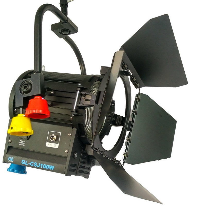 비디오 그래퍼 점화를 위한 아무 팬 100W LED 프레넬 빛 비스무트 색깔 높은 CRI없음도 협력 업체